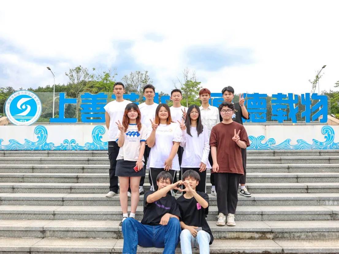 dd548bb934848def2899a57b69c5a95bd69e3547