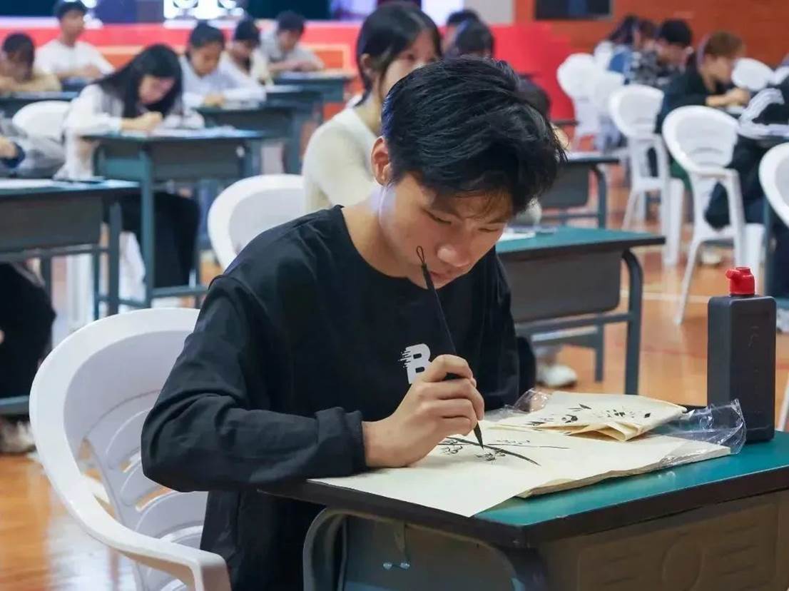 906db5ba65ffe695eff5aece2804c169c0ce1d5d