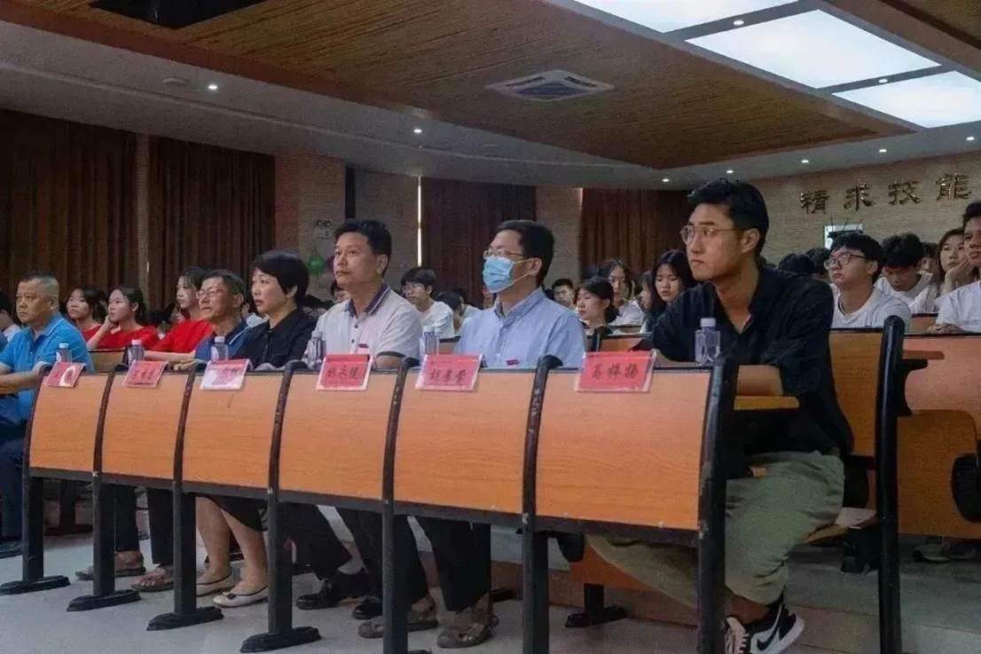 9a2c4d42ee5a76c41786a9ecc2694b13b771c965