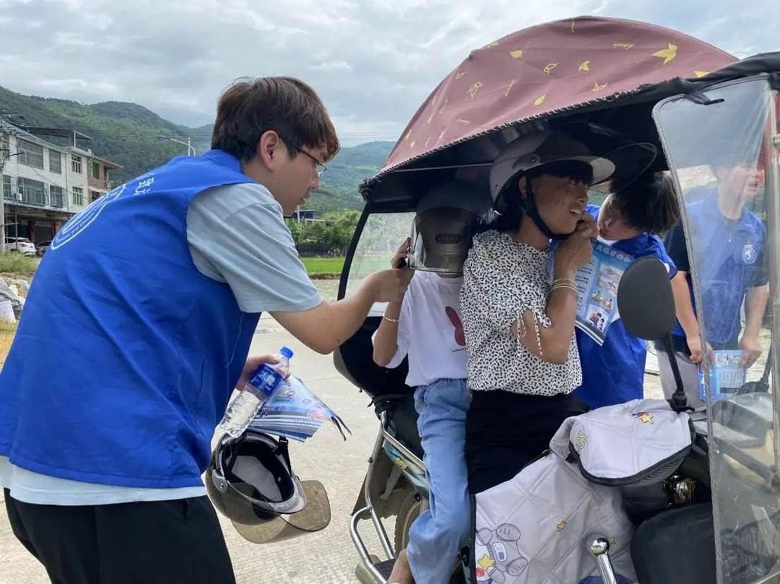 f2d9f5ca8bdebed9e8ae5ea42999486250c4c5d2