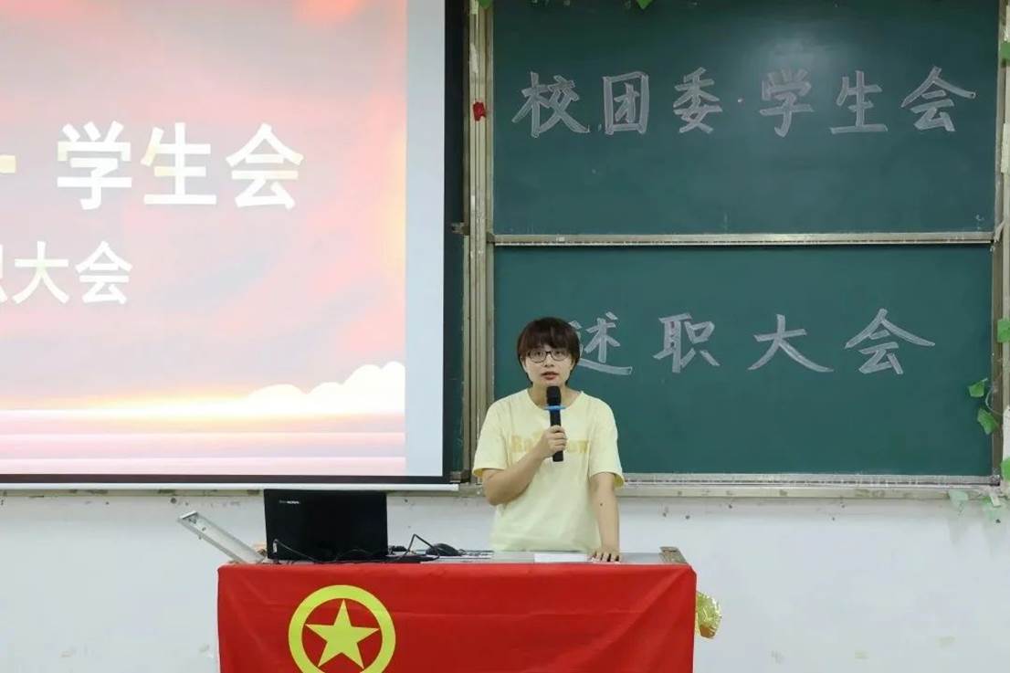 14100961818b33ac170f8f8e65f835f52600ce9d