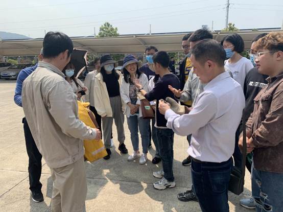 说明: d2d77997380dd0980111bf8d9de7d13