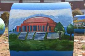 建筑工程系举办“国校同庆，绘青春”手绘水泥管比赛IMG_7572