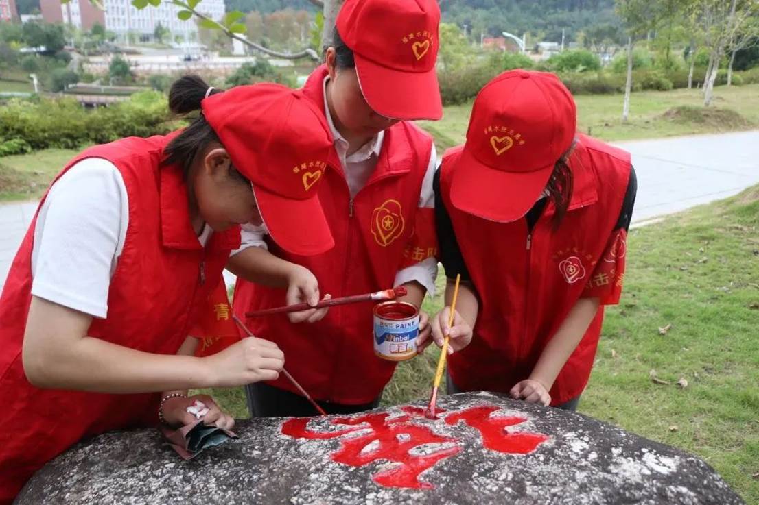 028cda1e84d5883f6d530b2b73803a1814a52383