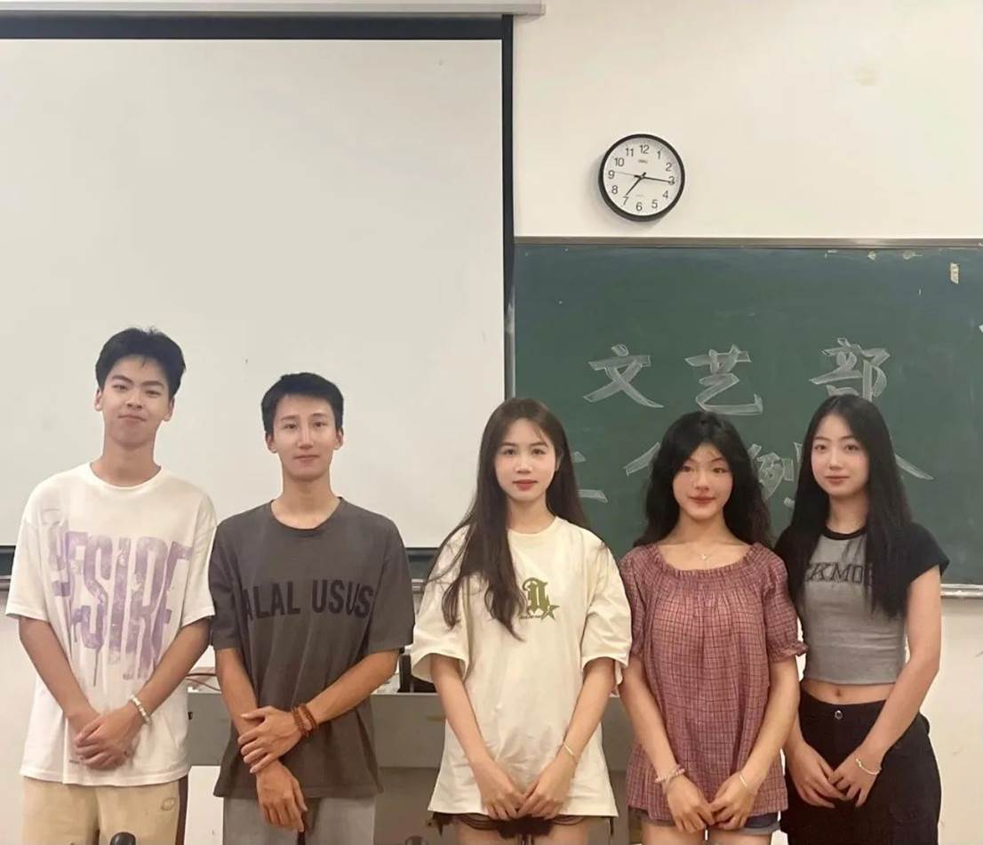 8e7402f260bf073d9be7049d282163a32af89e62